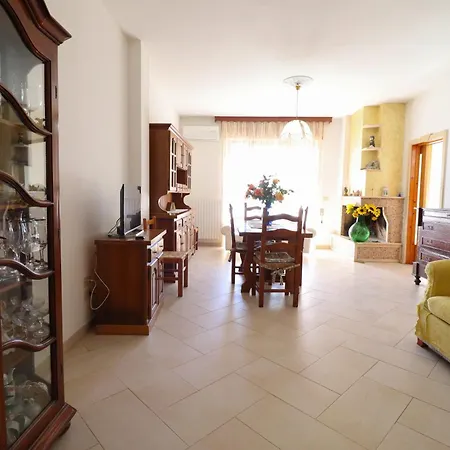 Zona Nord Vicino Spiagge Apartment *